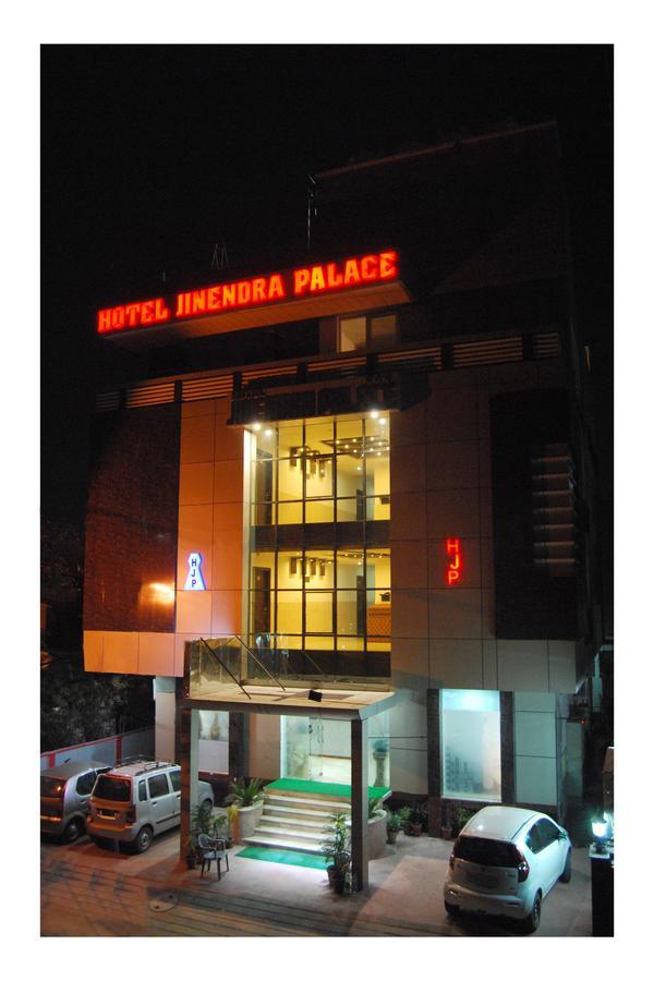 Hotel Jinendra Palace Jaipur Extérieur photo
